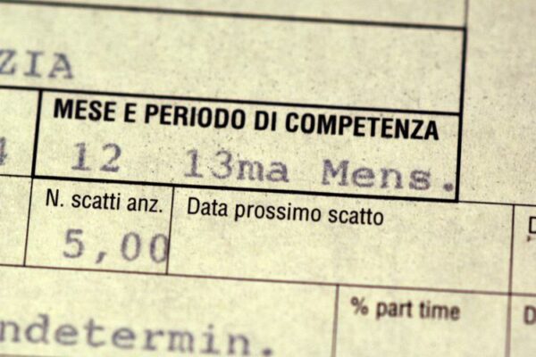 Stop al nuovo decreto legislativo su tredicesima e bonus produttività