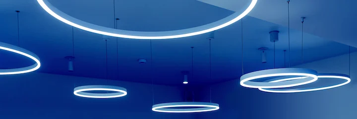 Il settore dell'illuminotecnica punta su sorveglianza di mercato, formazione e innovazione per competere contro la concorrenza sleale.