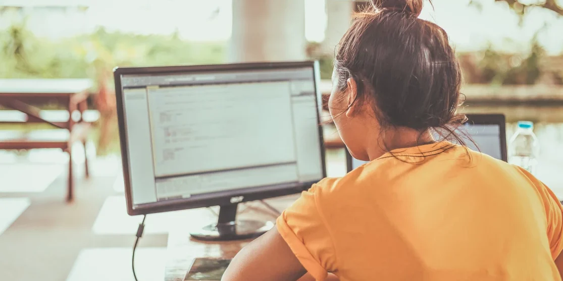 Sempre più esposti e meno tutelati: perché i freelance della comunicazione guardano alle assicurazioni